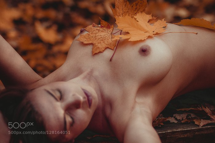 Девушки (18+)