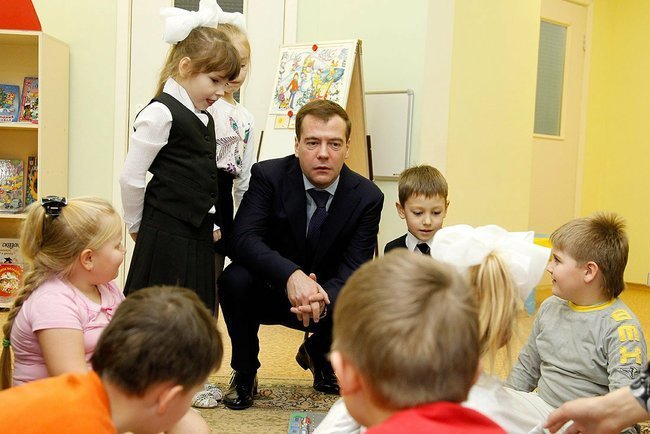 Прокуратура: «Детсад на другом конце города – это законно»