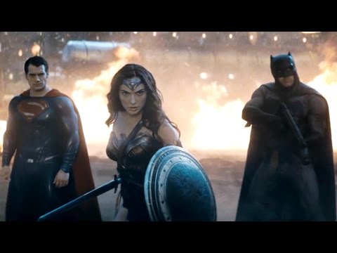Официальный трейлер «Бэтмен против Супермена: На заре справедливости»