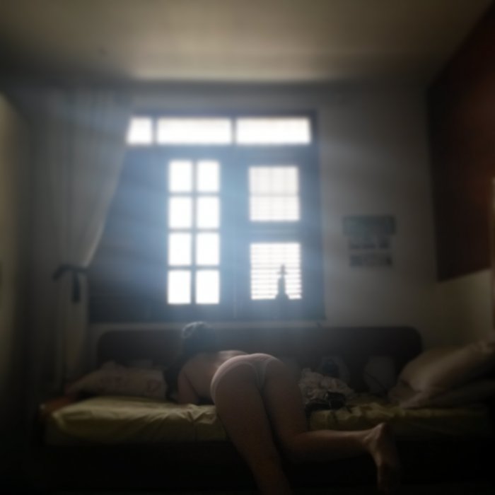 Девушки бывают разные