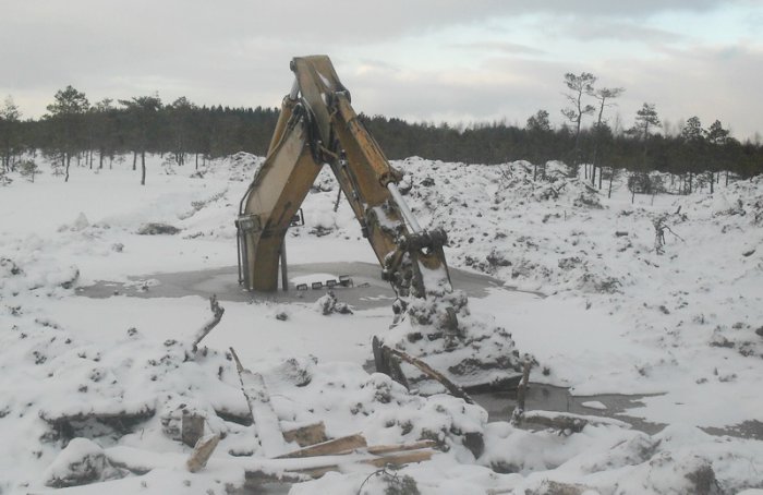 Экскаваторы грязи не боятся? Подводный бульдозер