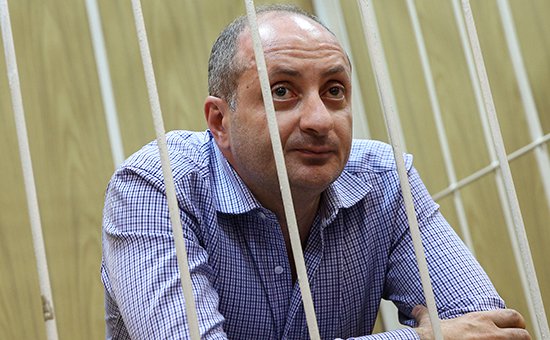 Защитник «бриллиантового мальчика» на Ferrari получил два года колонии