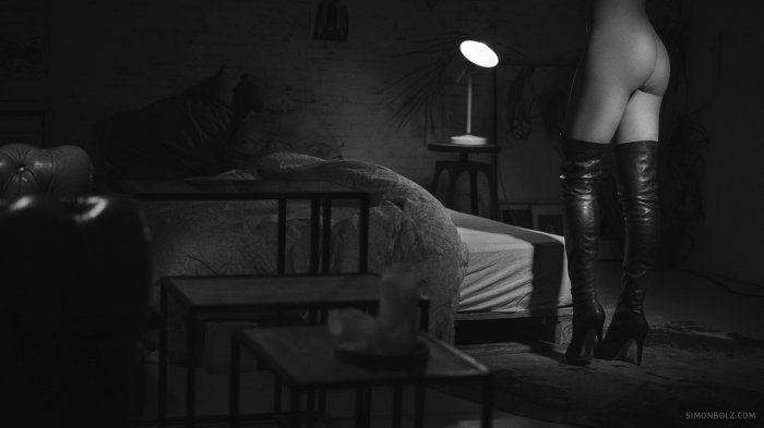 Девушки бывают разные