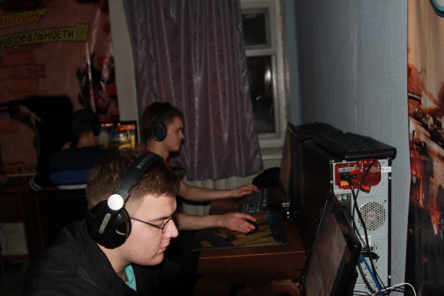 Последний герой: репортаж из всё ещё работающего провинциального компьютерного клуба