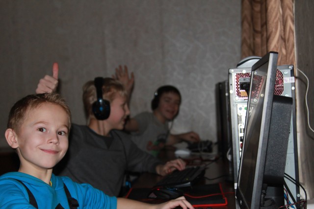 Последний герой: репортаж из всё ещё работающего провинциального компьютерного клуба