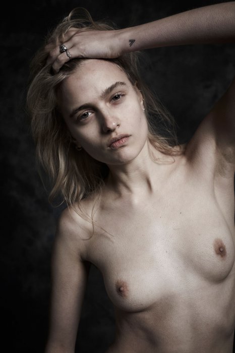 Девушки бывают разные