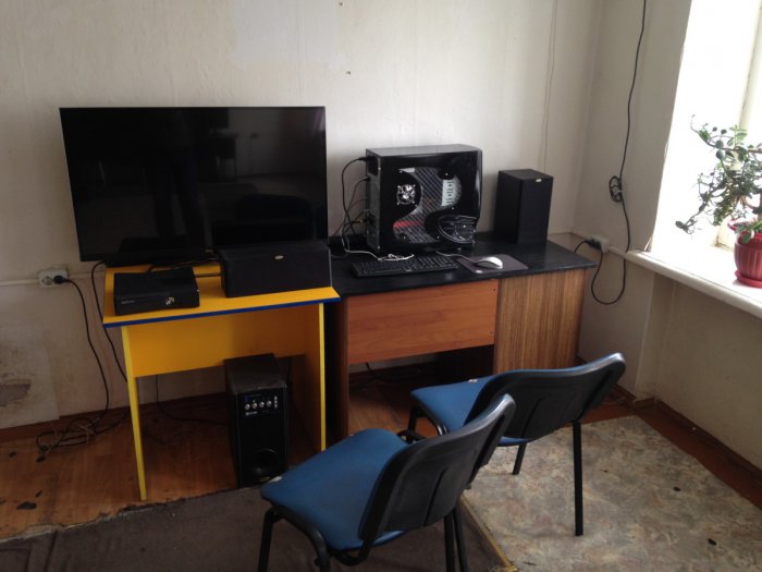 Последний герой: репортаж из всё ещё работающего провинциального компьютерного клуба