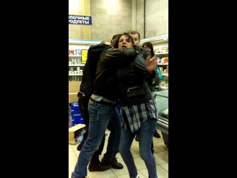 Драка! Воришки против полиции!