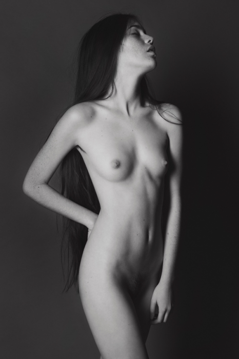 Девушки бывают разные