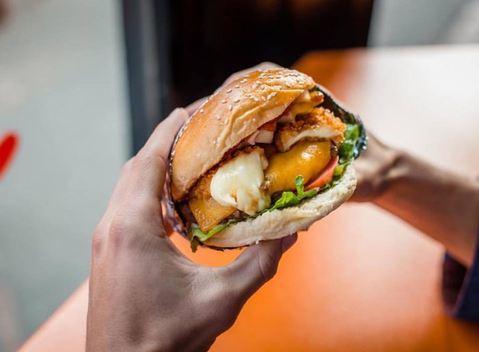 Простой способ заработать бесплатные бургеры пожизненно