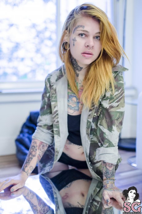 Девушки бывают разные