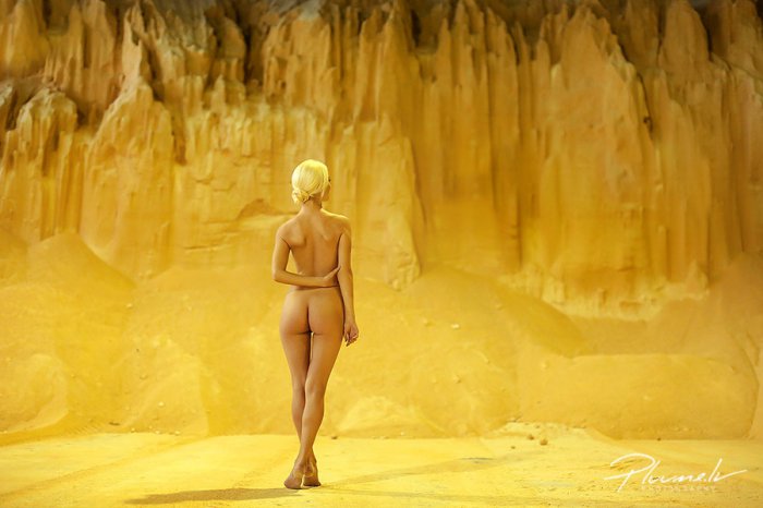 Девушки бывают разные