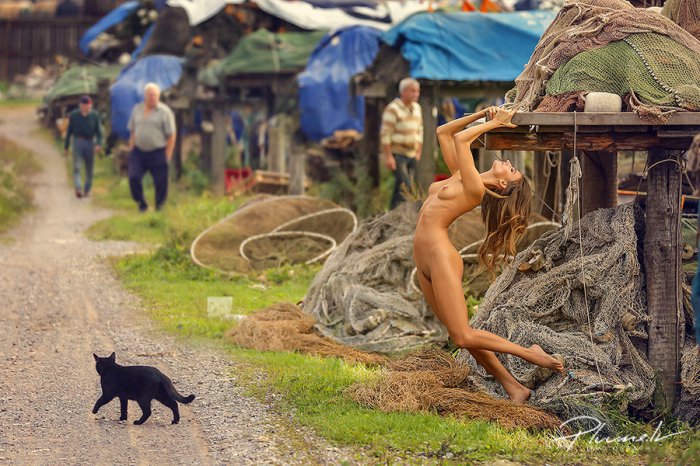 Девушки бывают разные