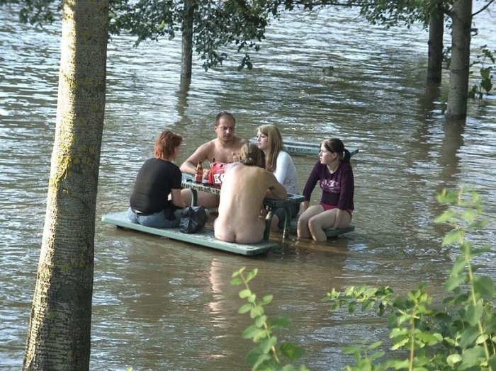 Девушки бывают разные