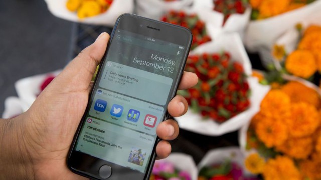 В «Ростехе» пообещали выпустить «российский айфон» в 2018 году по цене в 130 долларов