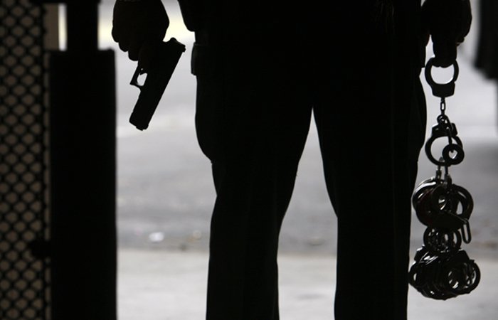 Как полиция борется с геями