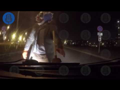 Страшные клоуны уже в России!
