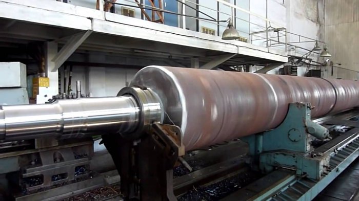 Мечта трудовика! Самый длинный горизонтальный токарный станок в мире!