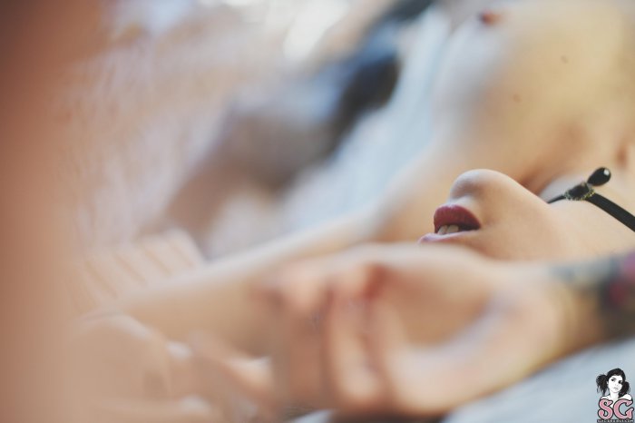 Девушки бывают разные