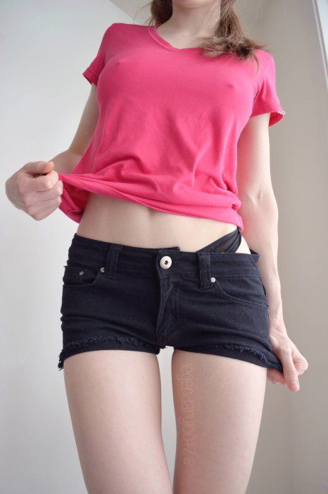 Девушки бывают разные