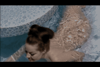 Девушки бывают разные