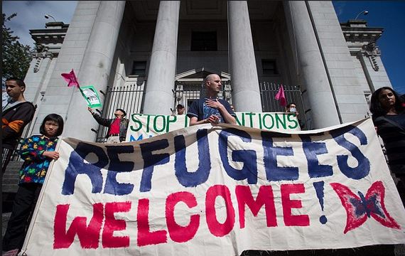 Трамп взял и закрыл страну для беженцев