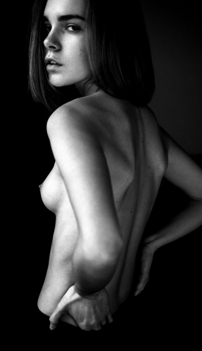 Девушки бывают разные