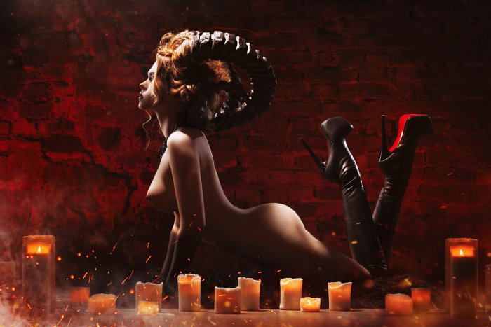 Девушки бывают разные