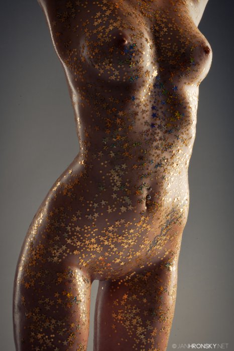 Девушки бывают разные