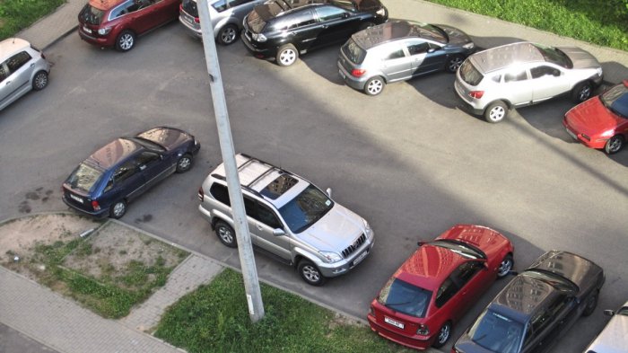  "Гениальный" способ «отвоевать» себе бесплатное парковочное место во дворе