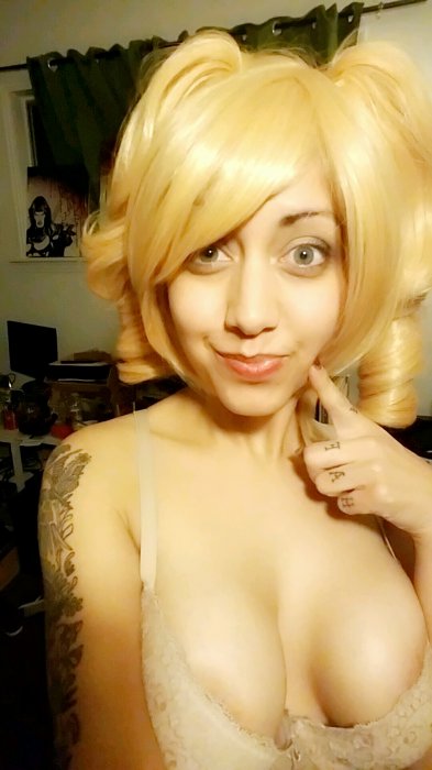 Девушки бывают разные