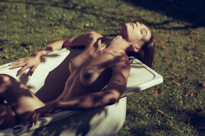 Девушки бывают разные