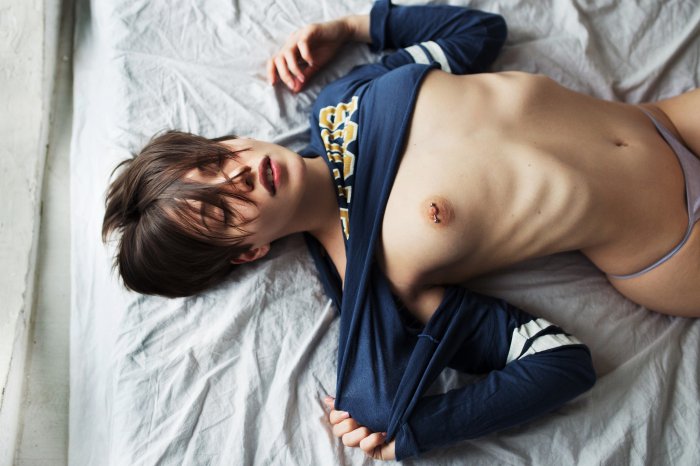 Девушки бывают разные