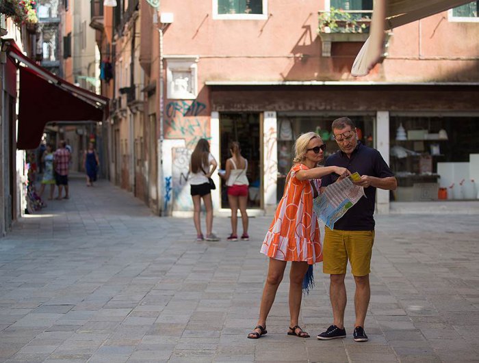 МИД предостерегает россиян называть себя «рюсся» и смеяться над словом «яблан»