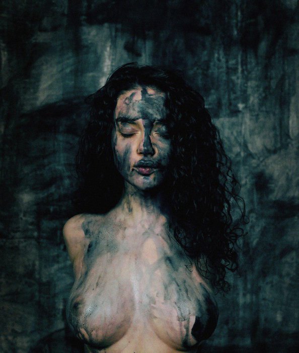 Девушки бывают разные