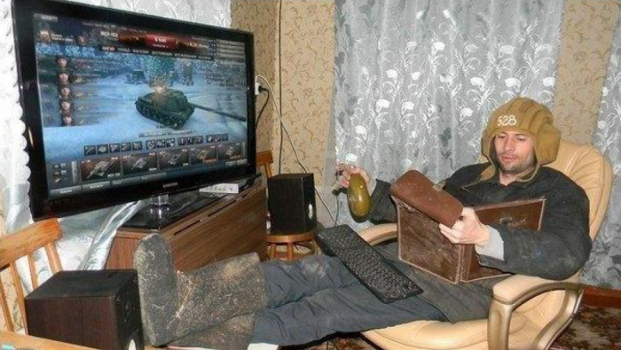 С ножом на танкиста