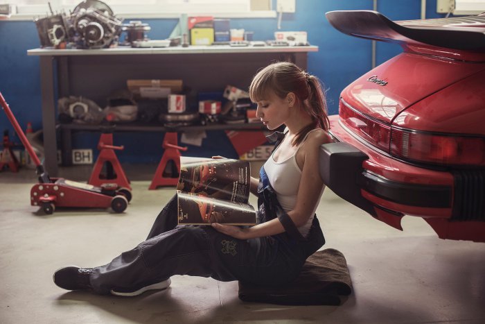 Девушки бывают разные