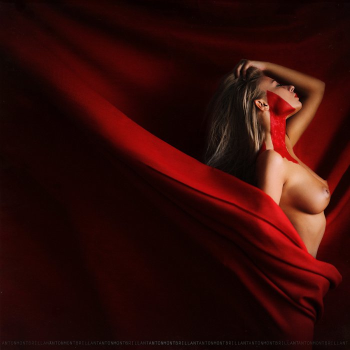 Девушки бывают разные