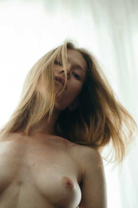 Девушки бывают разные