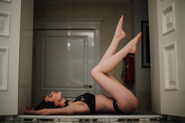 Девушки бывают разные