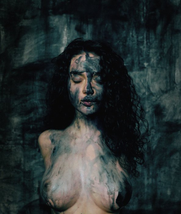 Девушки бывают разные