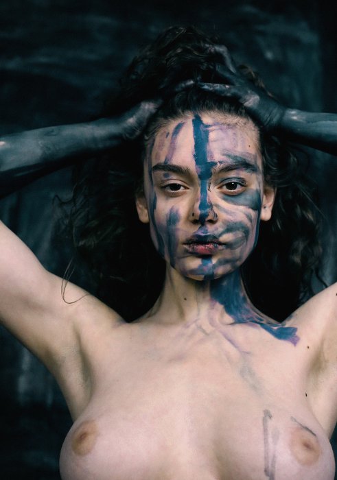 Девушки бывают разные