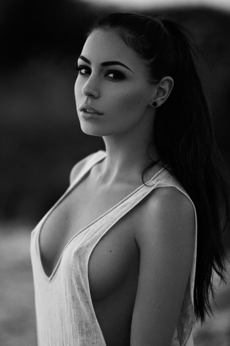 Девушки бывают разные