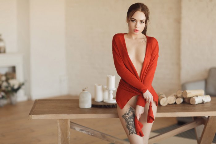 Девушки бывают разные