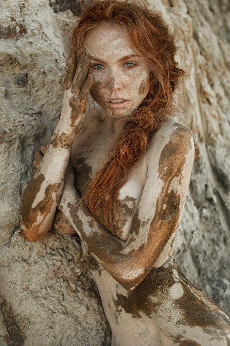 Девушки бывают разные