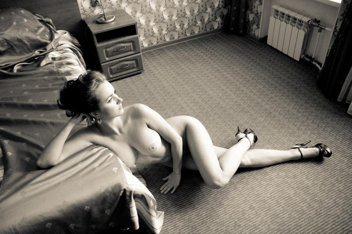 Девушки бывают разные