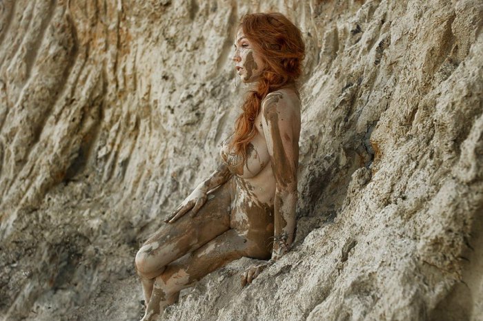 Девушки бывают разные