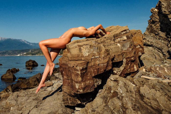 Девушки бывают разные