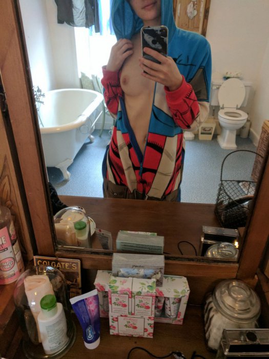 Девушки бывают разные