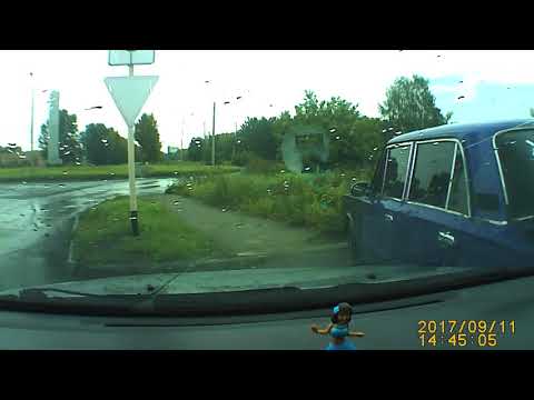 Засранцы сбили деда и пытались скрыться